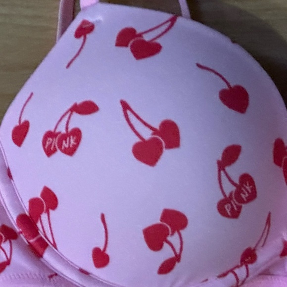 Brand New VS Pink Bra - Picture 2 of 9
